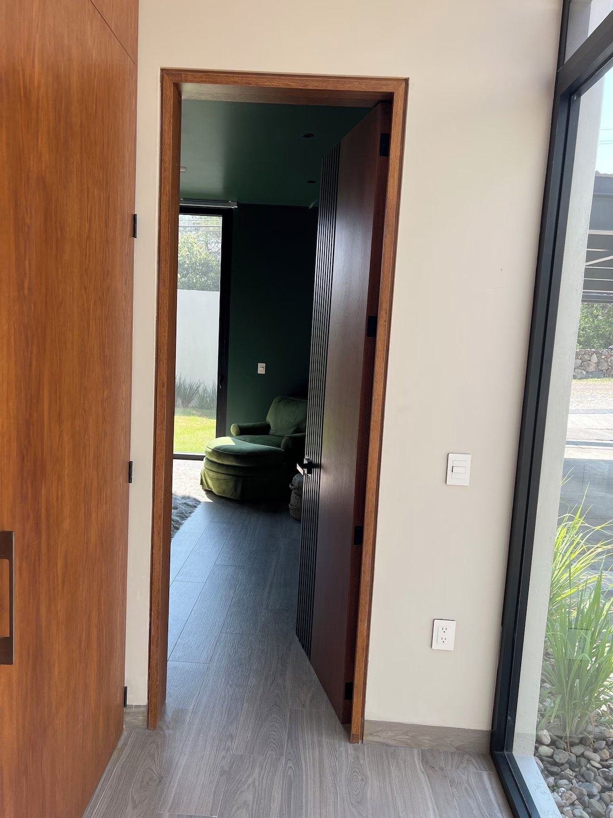 The house, 005