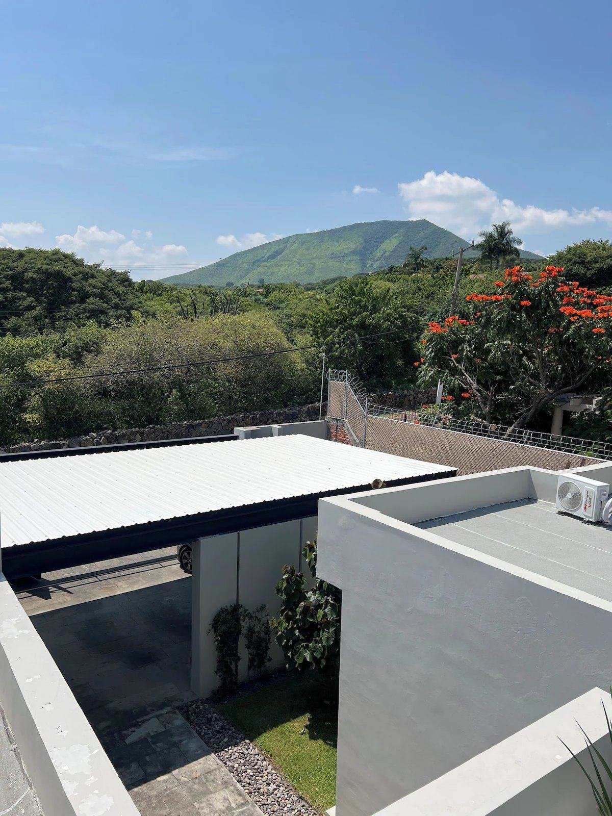 Over the rooftops to the mountain
